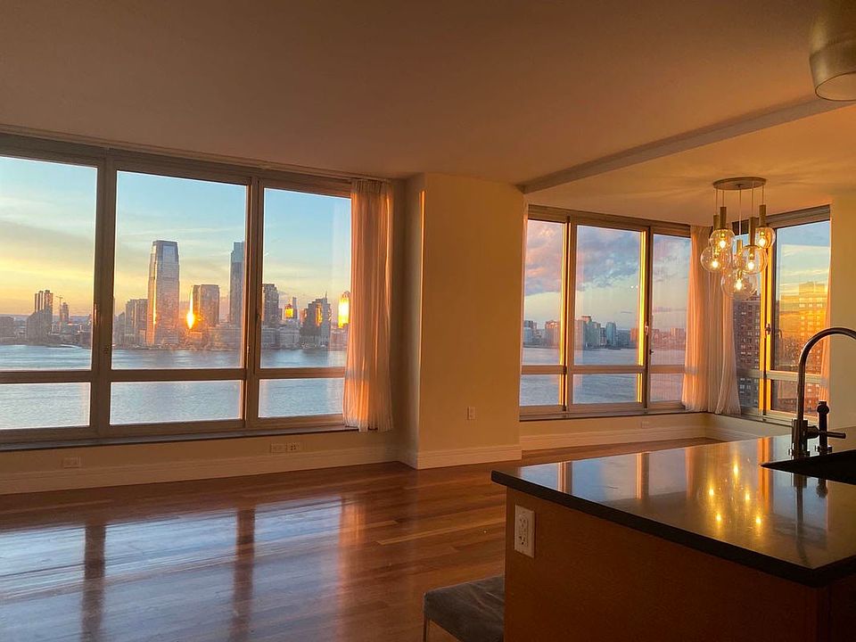 1st image of 30 West St APT 20A