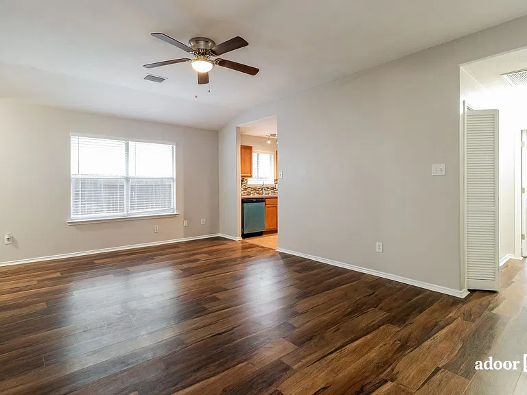 9722 Dusty Ridge Ln — Photo 6