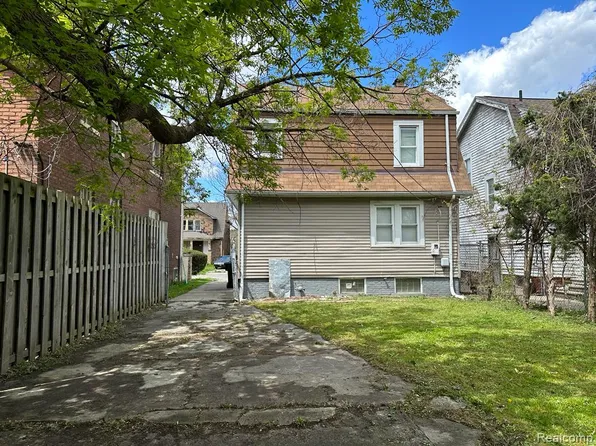2477 Waverly St, Detroit, MI 48238