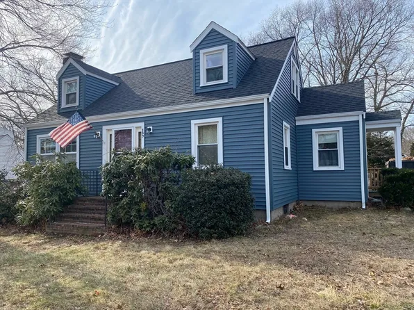 15 Rockwood St, Holbrook, MA 02343