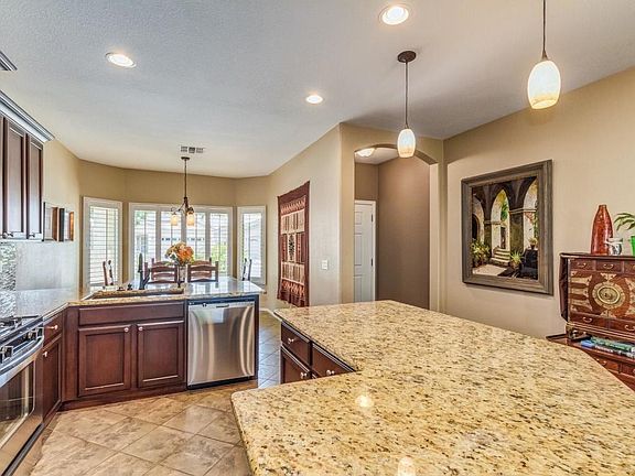 5th image of 44078 W Venture Ln