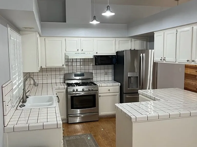 2289 Fernwood Dr — Photo 6