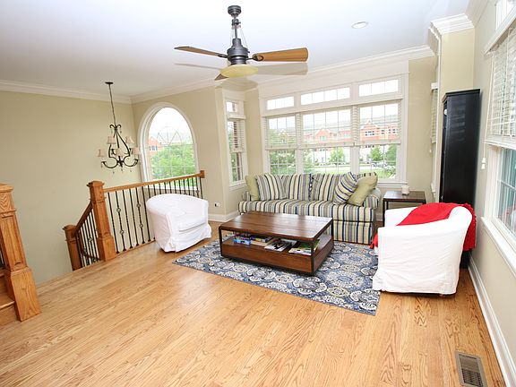 2nd image of 17931 Fountain Cir