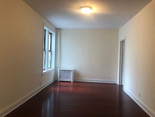 4th image of 449 W 152nd St #31