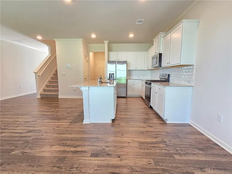3331 Greyton Dr — Photo 5