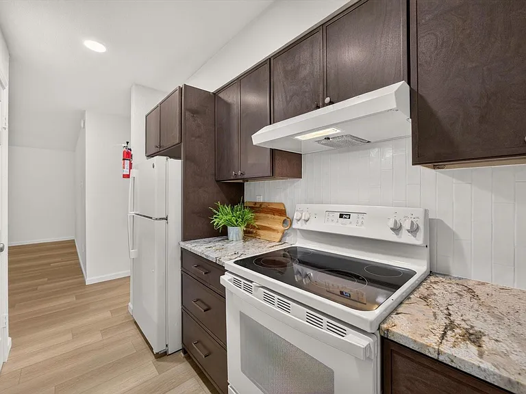 6124 Jim St #4 — Photo 9