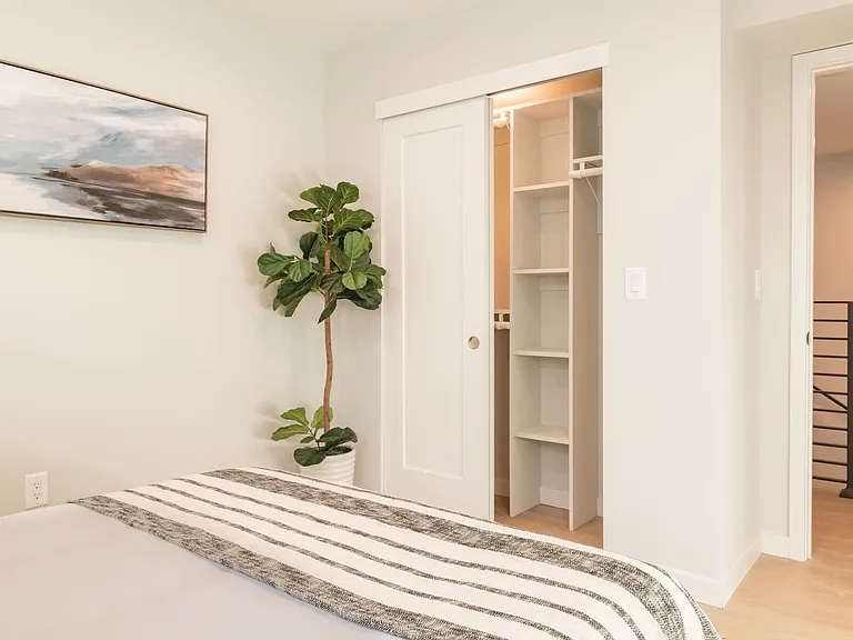 5246 Cleon Ave — Photo 14