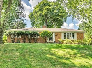 337 Canterbury Dr, Pittsburgh, PA 15238