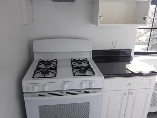 Rented by Chartwell Forest Hills Realty | media 11