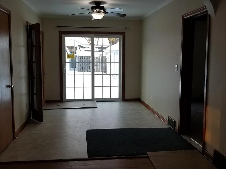 430 Brown St — Photo 3