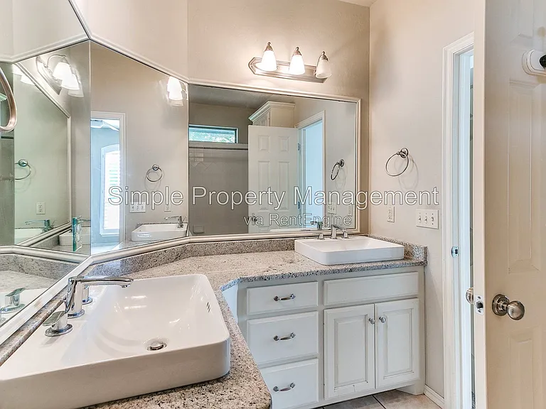 10709 Green Valley Rd — Photo 40