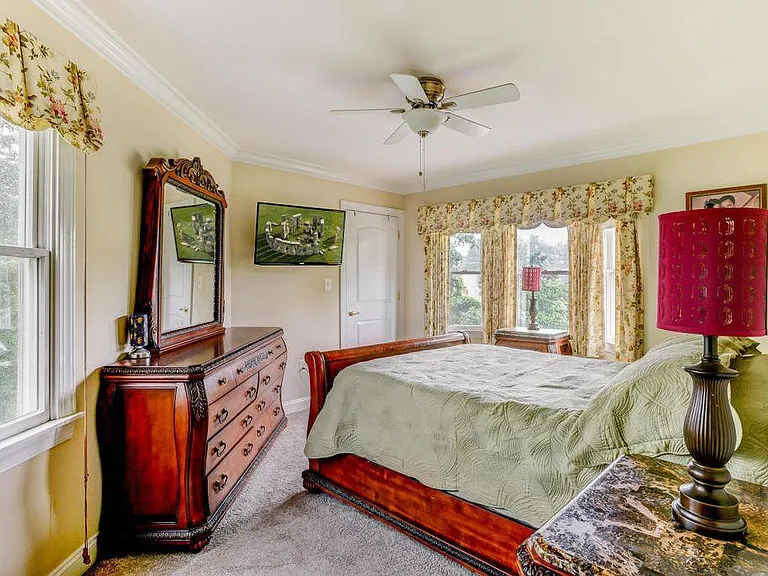 3 Chapin Ave — Photo 12