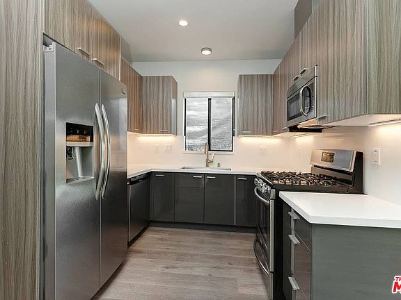 5th image of 4227 McLaughlin Ave APT 204