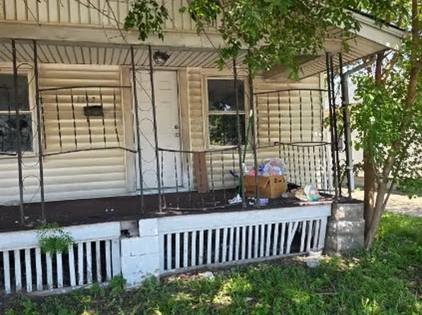 1112 E Garfield Ave, Decatur, IL 62526