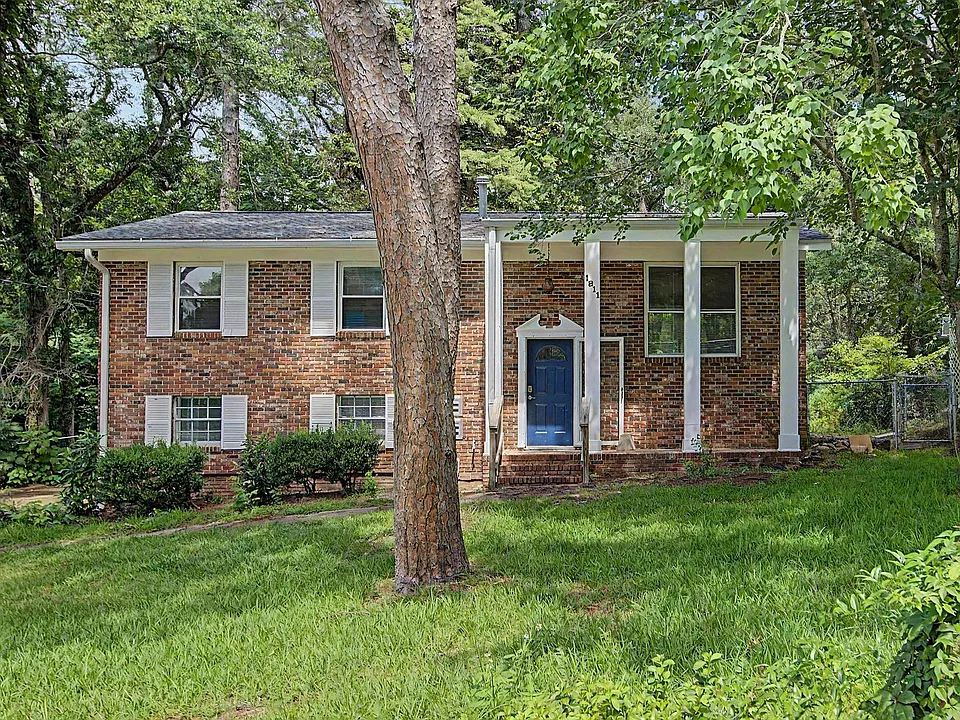 1811 Devra Dr