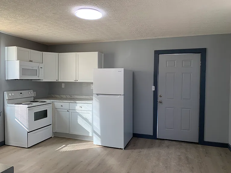1504 Linden St — Photo 7