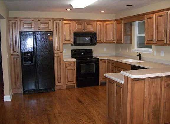 4th image of 164 Mountain Shadows Dr