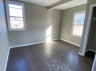 214 4th St #1, Newark, NJ 07107