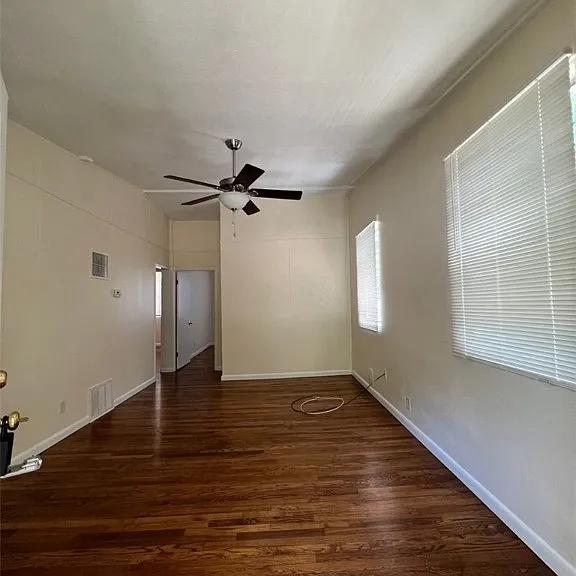 172 Hart Ave — Photo 9