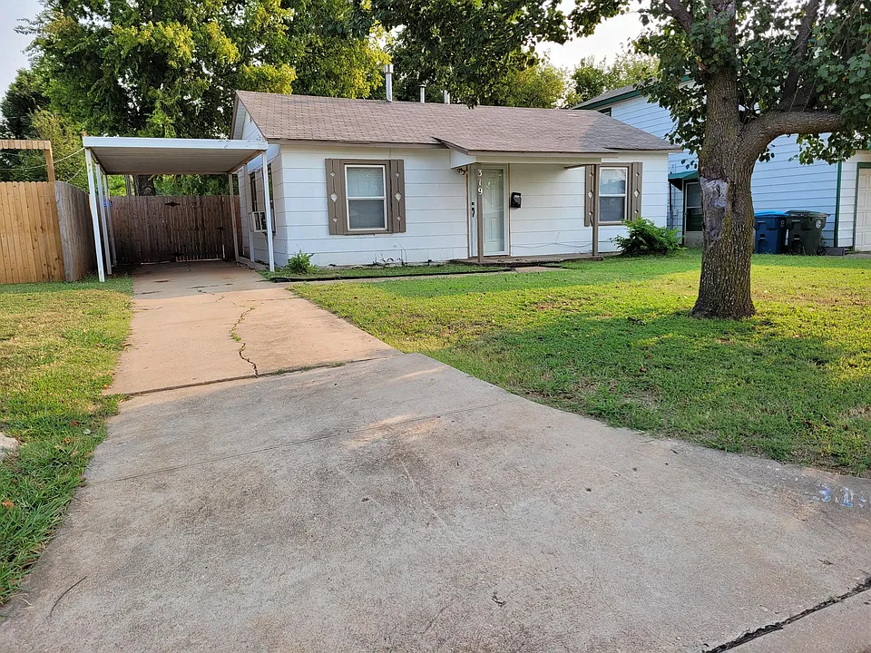 319 E Coe Dr #1