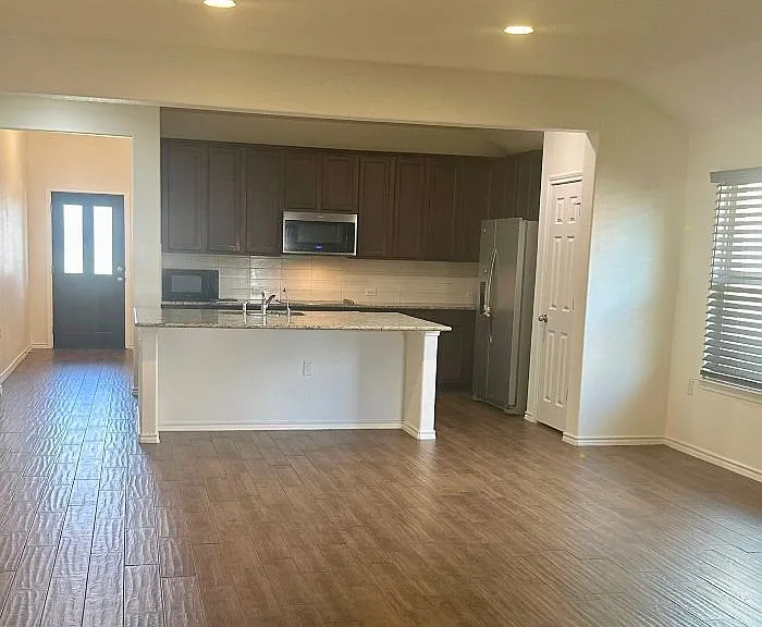 3117 Rokeby Cv — Photo 3