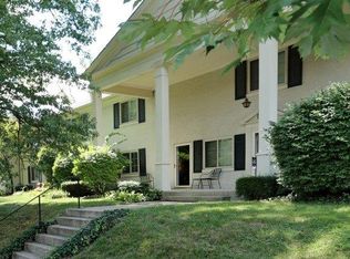 372 Duke Rd, Lexington, KY 40502