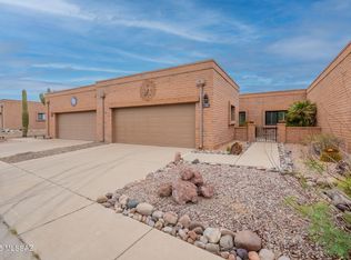 1006 W Calle De Pitahaya, Green Valley, AZ 85622
