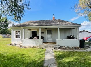 1430 3rd St, Haines, OR 97833