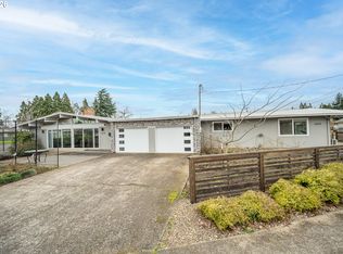 1233 1st St, Springfield, OR 97477