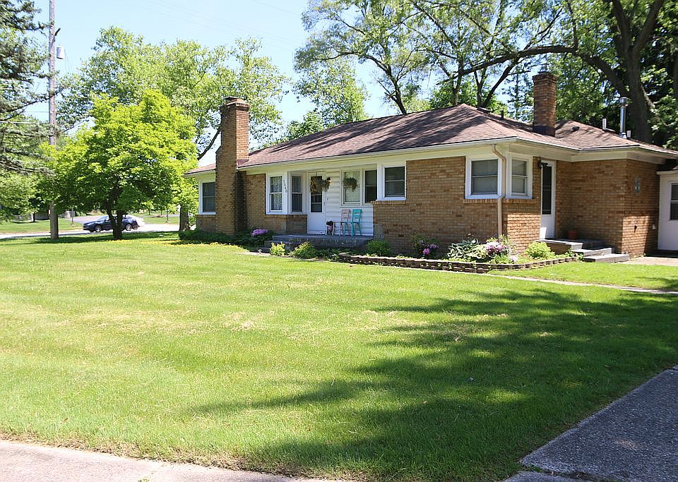1st image of 1560 Millbrook St SE