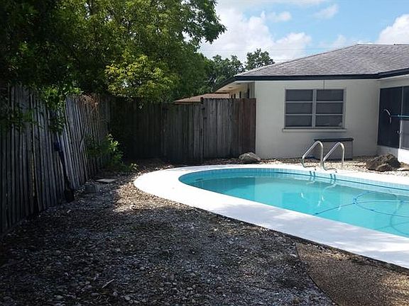 5th image of 3887 Melgert Ln