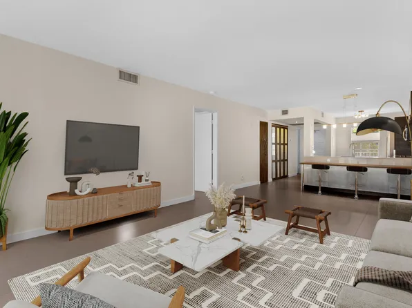 3503 Oaks Way #202, Pompano Beach, FL 33069