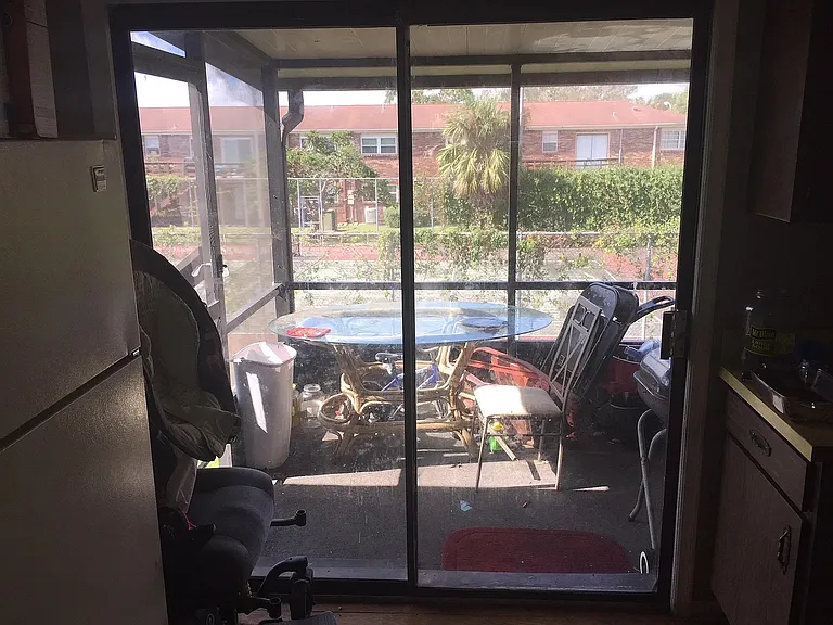 1920 E Edgewood Dr E #B6 — Photo 6
