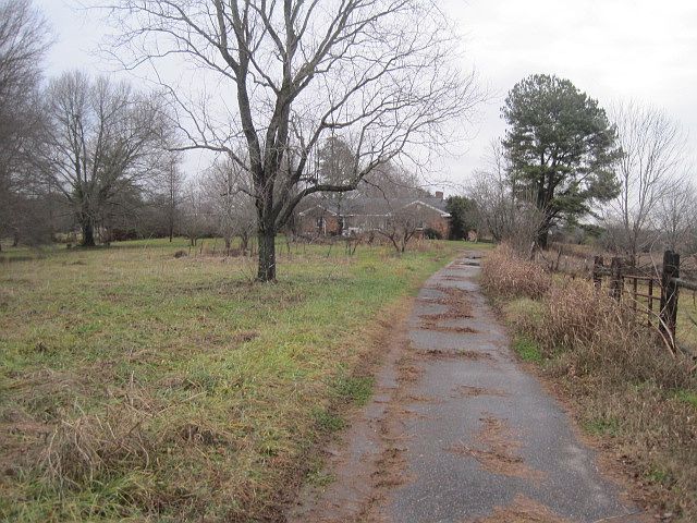 2nd image of 3458 Bunker Hill School Rd