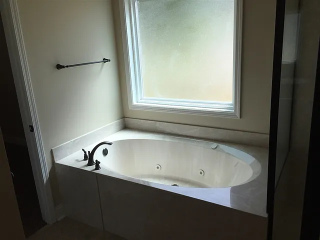 280 Sunbury Dr — Photo 8