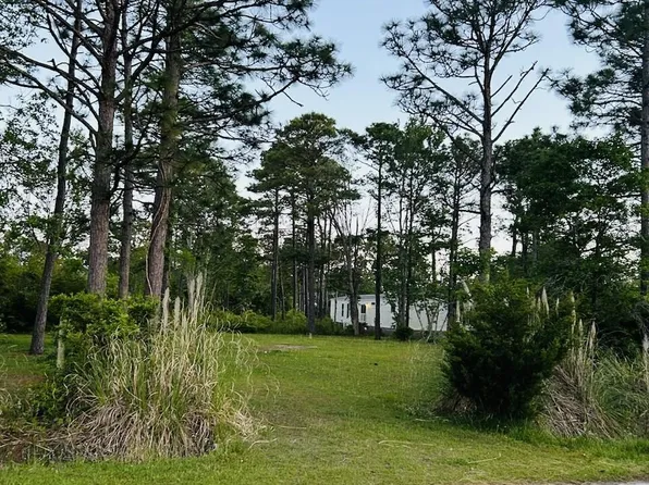 4393/4405 Sea Pines Drive SE, Southport, NC 28461
