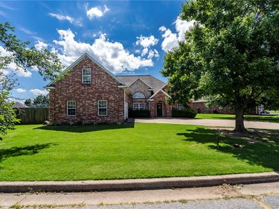 2370 Montclair Ave, Siloam Springs, AR, 72761
