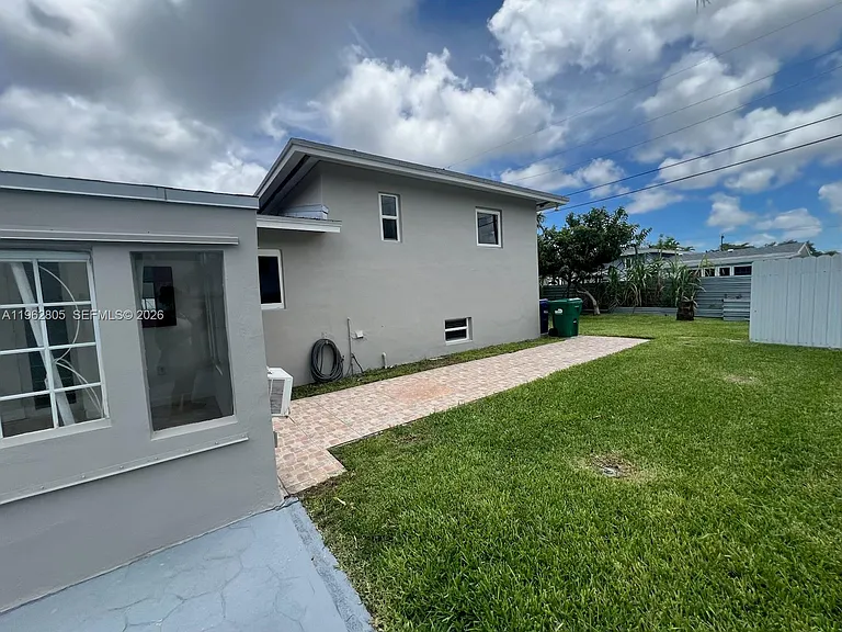 1260 NE 200th Ter — Photo 12