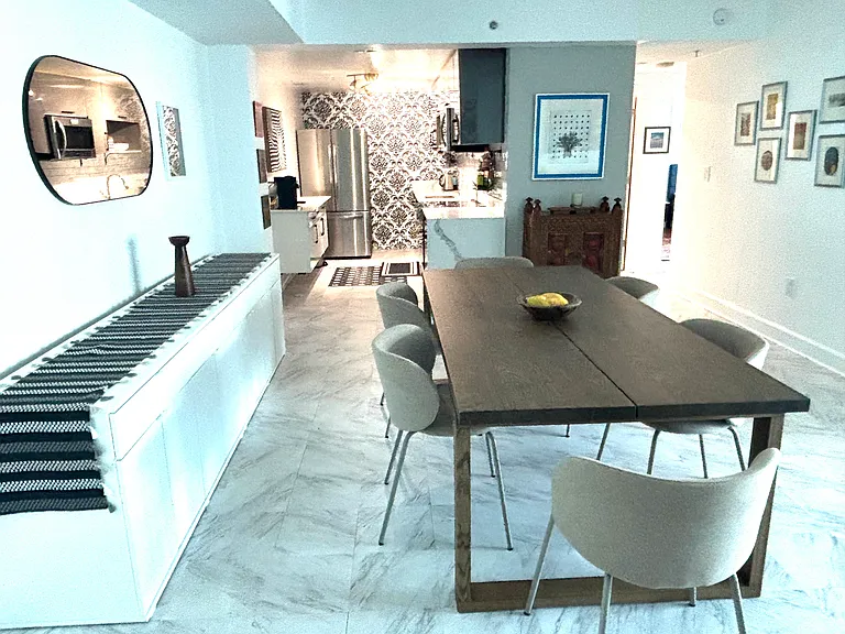 7501 E Treasure Dr — Photo 3