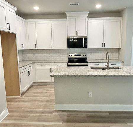 4th image of 218 Chickasaw Dr