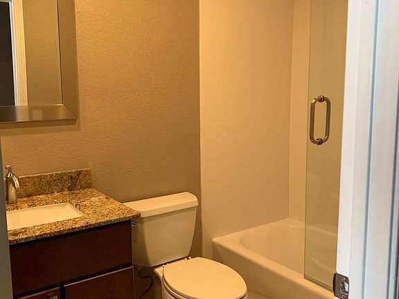 3rd image of 2721 Cormorant Ct