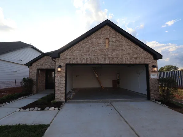 5930 Texas Sun Dr, Fulshear, TX 77441