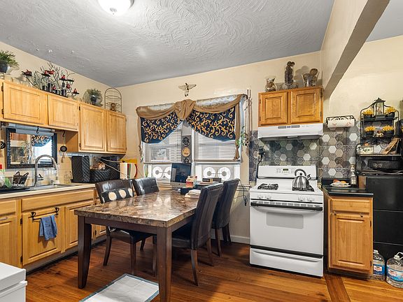 3rd image of 39-41 Millet St