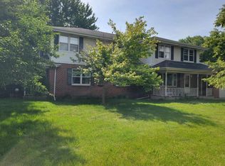 405 Foxmead Dr #715, Waterford, WI 53185