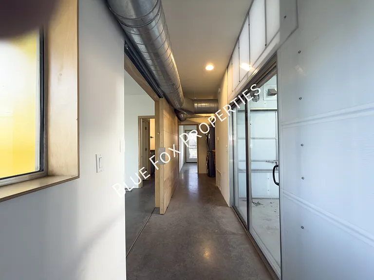 1150 E 15th St — Photo 14