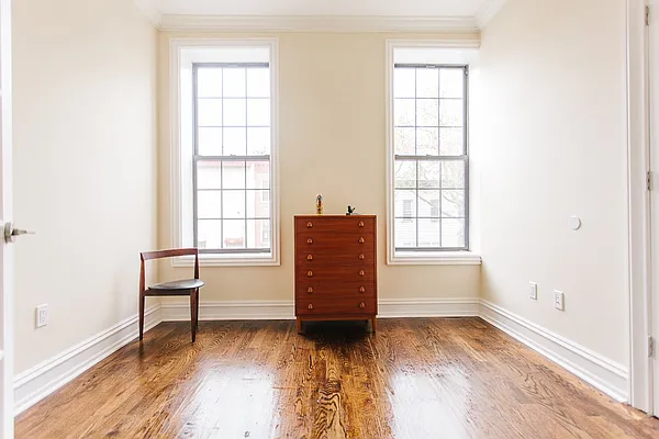 Rented by MySpaceNYC | media 9