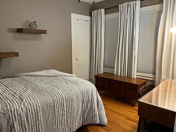 5th image of 107 Arlington Ave #2