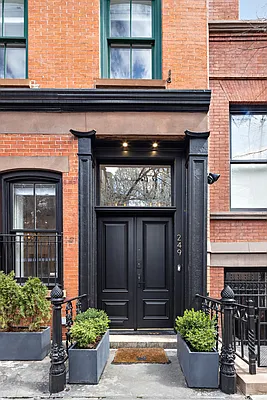 Sold by Douglas Elliman | media 12