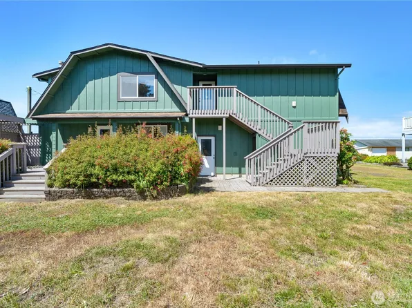 21 McCullough Road, Copalis Beach, WA 98535