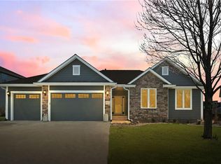 6013 Longview Rd, Shawnee, KS 66218